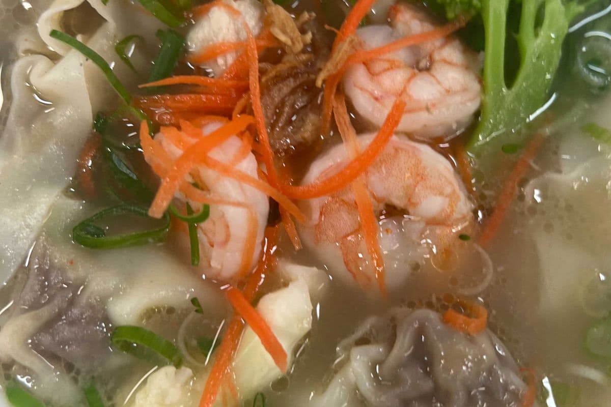 A6 Wor Wonton Soup