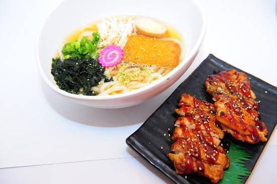 M4. Teriyaki Chicken Udon / M4. 烧鸡扒汤乌冬