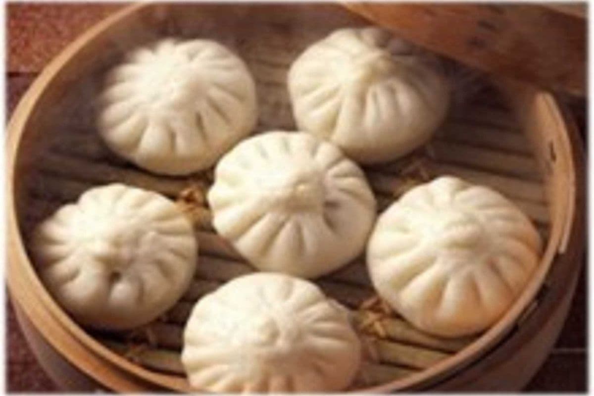 D2. Steamed Soft Pork Buns (6 pcs)