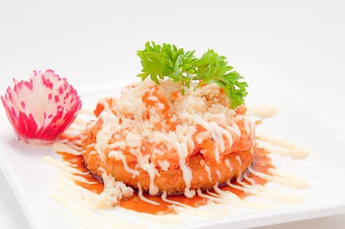 Sushi Pizza de Saumon Épicé(1mc)/Spicy Salmon Pizza (1pc)