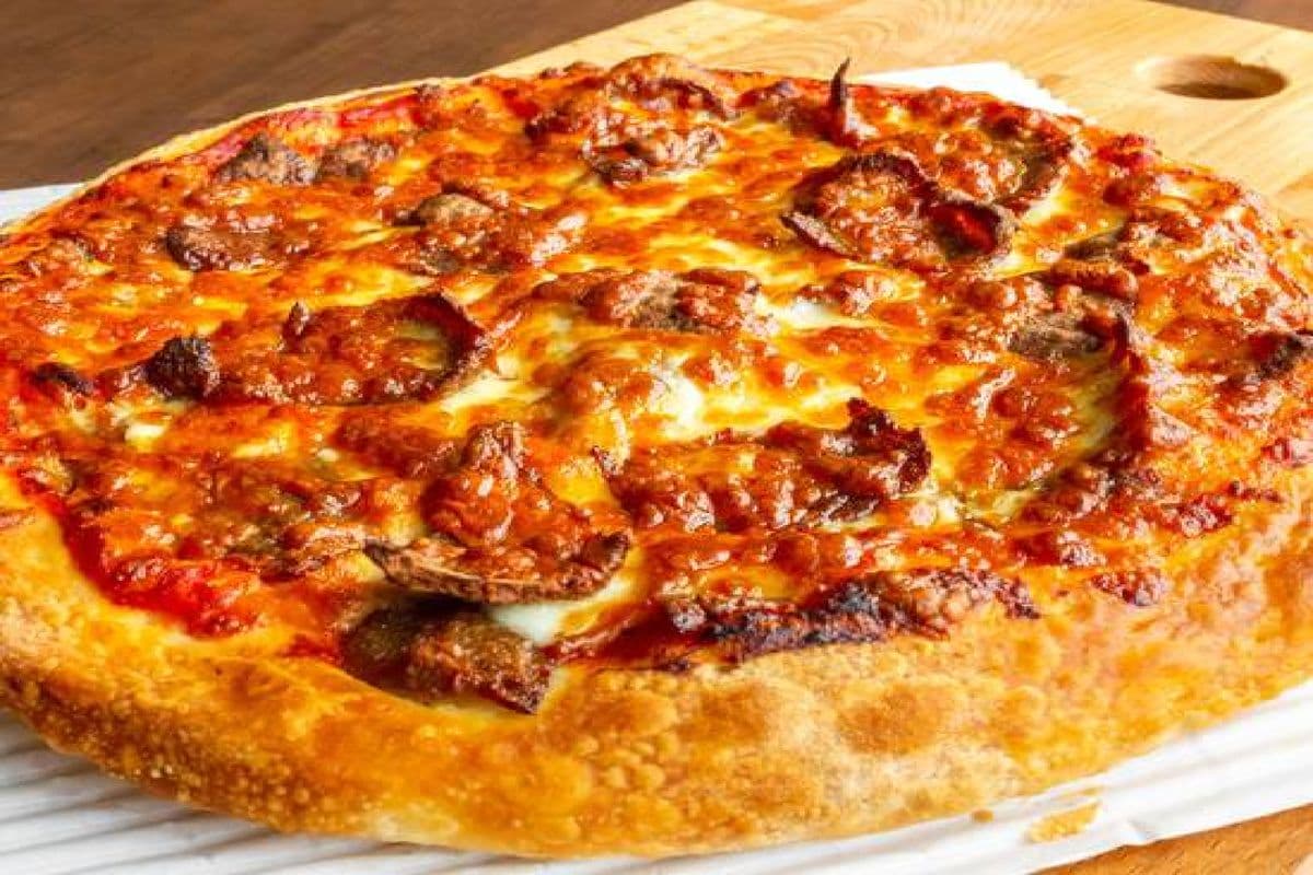 Large Beef Donair Pizza