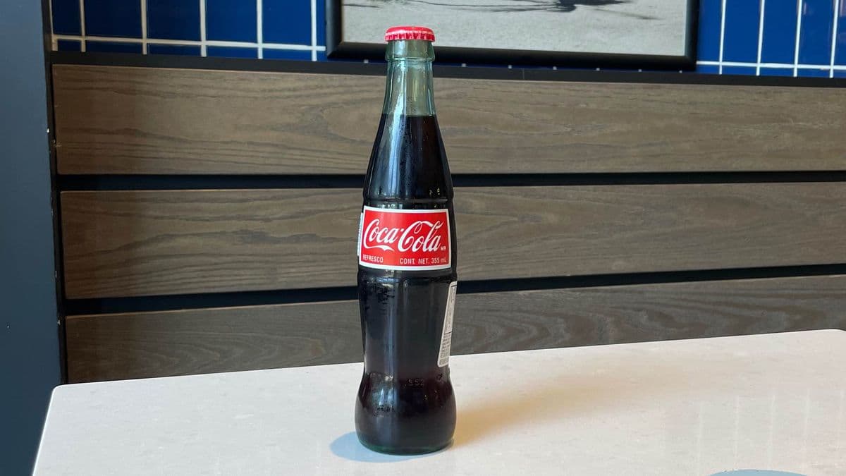 Coca Cola (Mexican Coke) (355 ml Glass bottle)