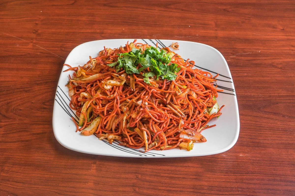 N6. Manchurian Vegetable Chow Mein