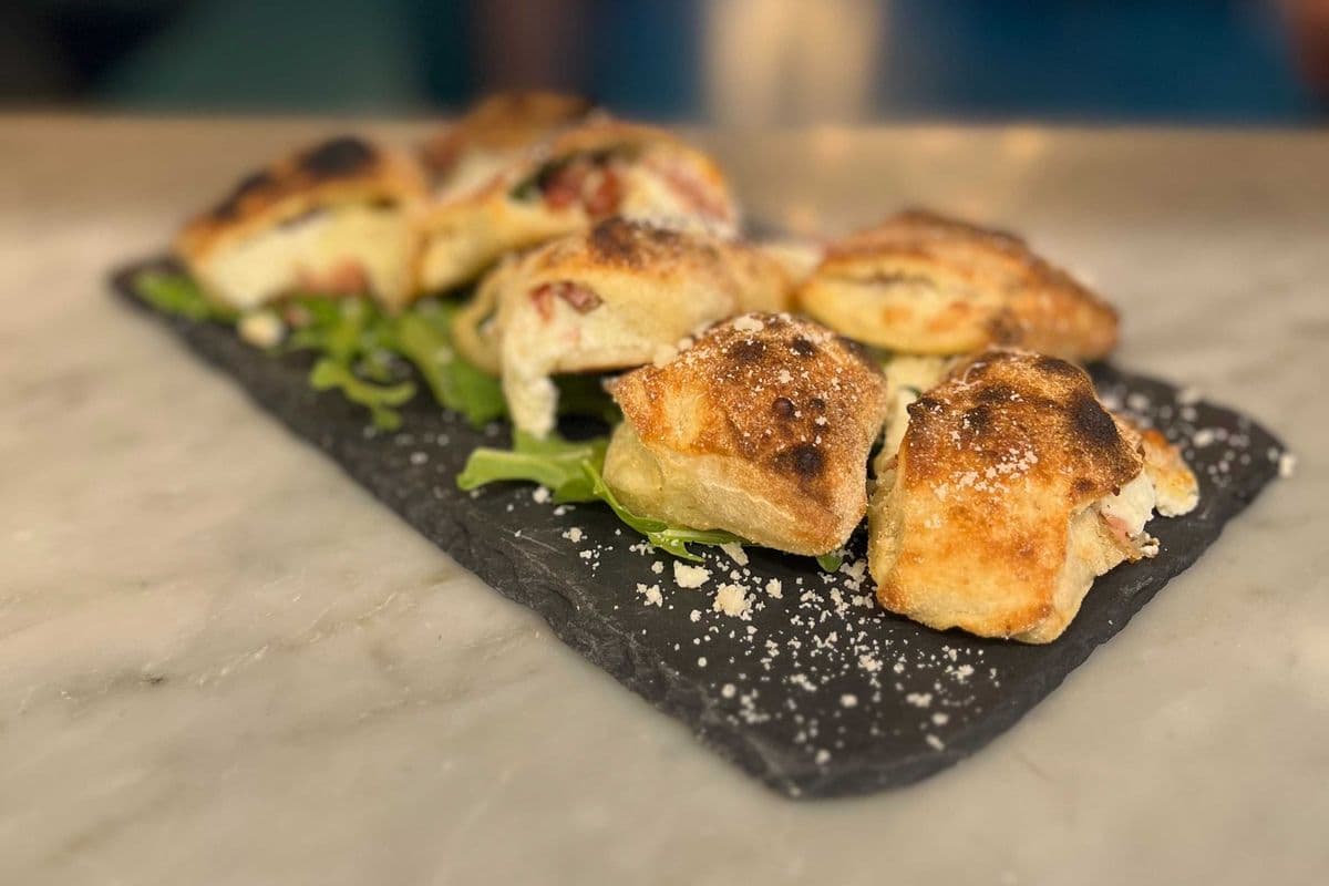 Vegetarian Pizza Bites (Bocconcini di Pizza Vegetariani) - 4 pcs