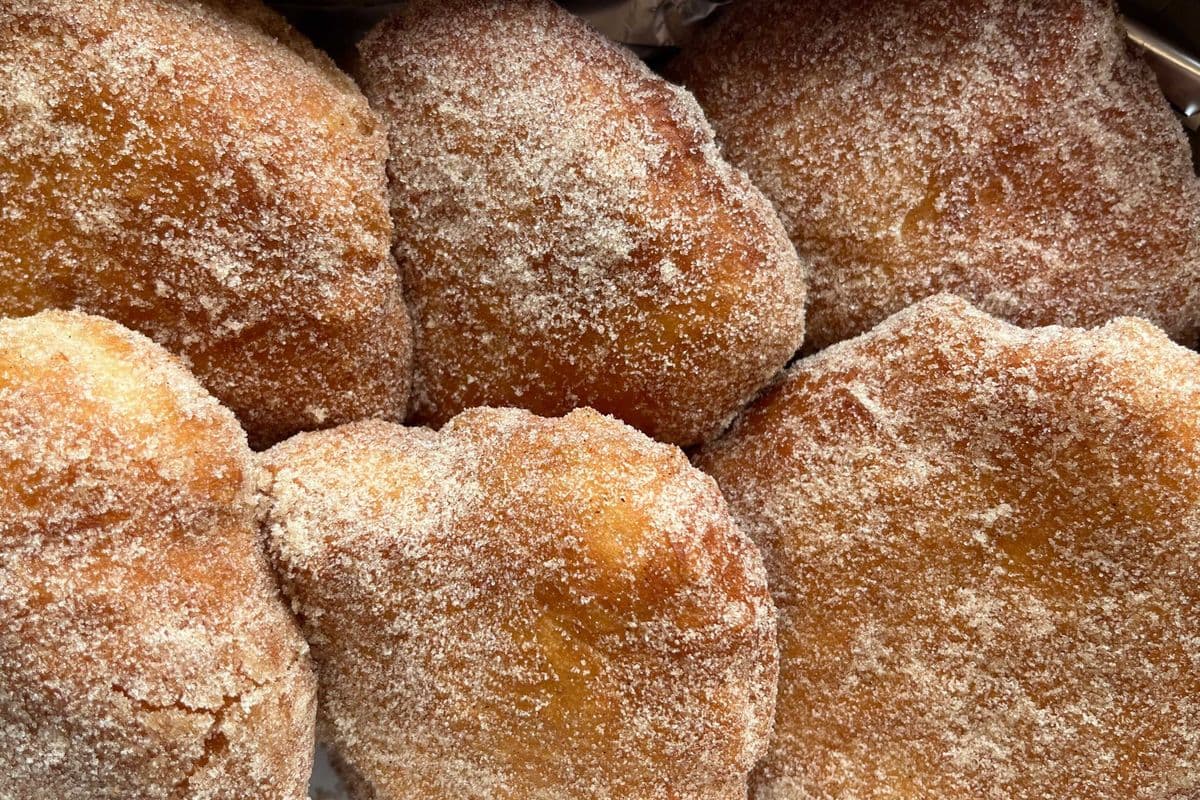 FRESH FRYBREAD CINNAMON & SUGAR (1PCE)