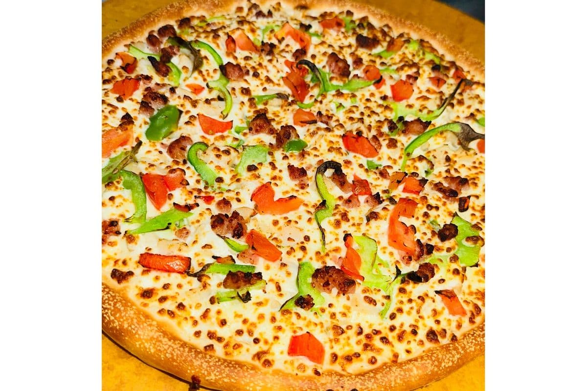 25. 16" Extra-Large Chicken Bacon and Ranch Pizza