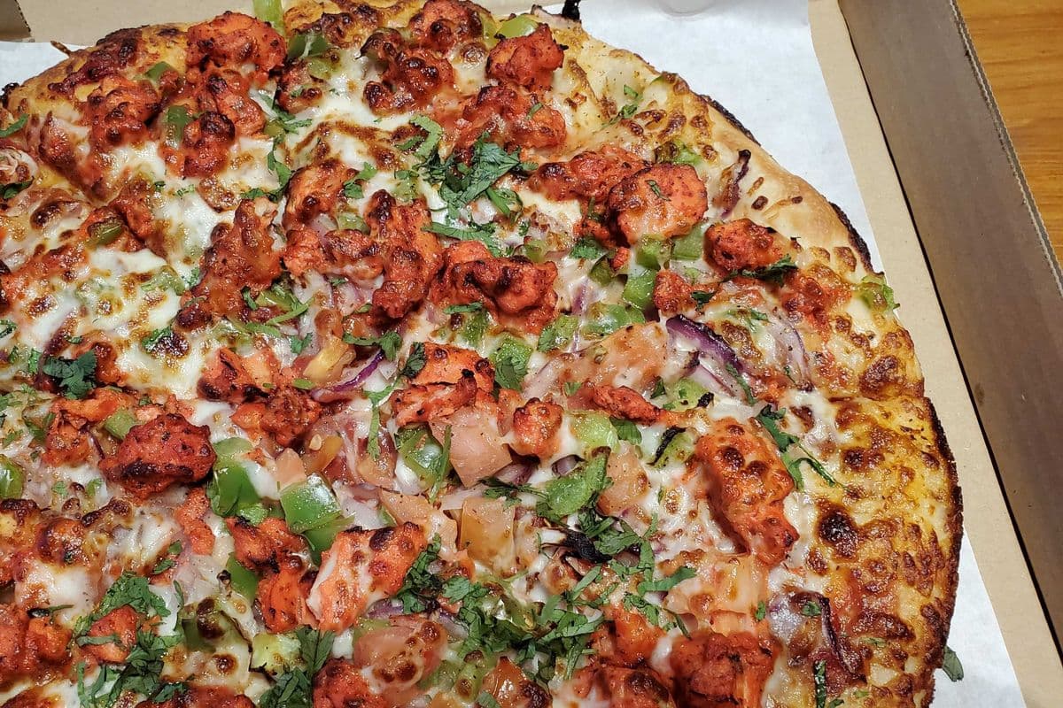 14" Tandoori Chicken Pizza