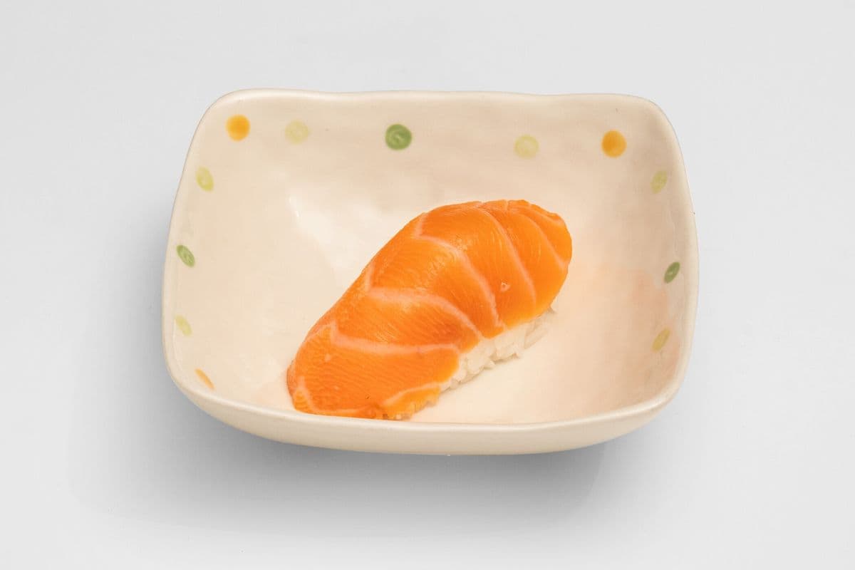112. Smoked Salmon Sushi (1 pc)