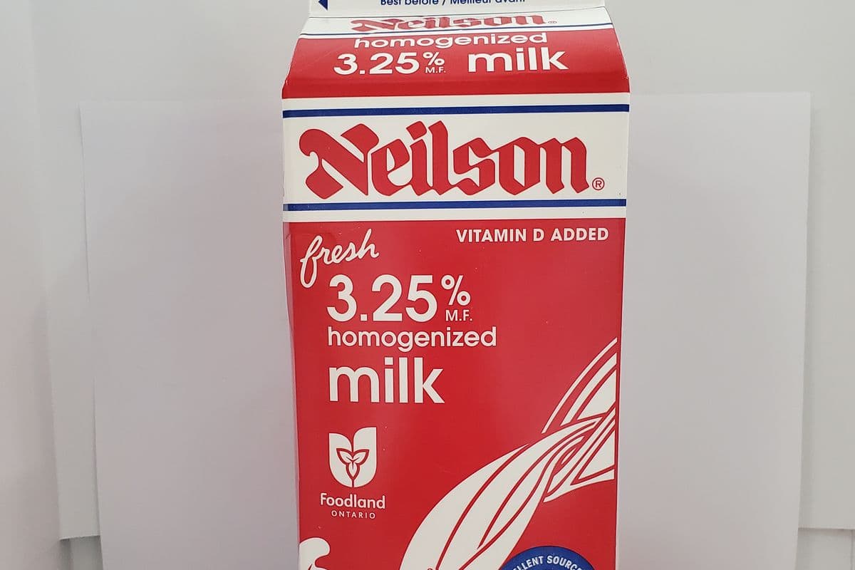 Neilson Homo Milk 3.25% (2 L)