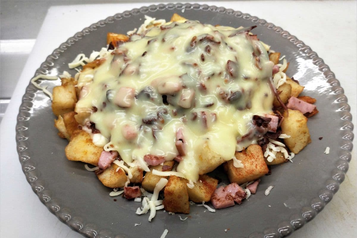 Bacon and Ham Poutine