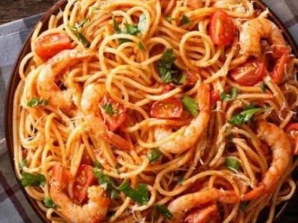 Shrimp Schezuwan Noodles