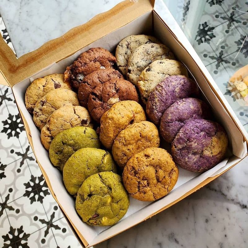 Box of 18 Cookies