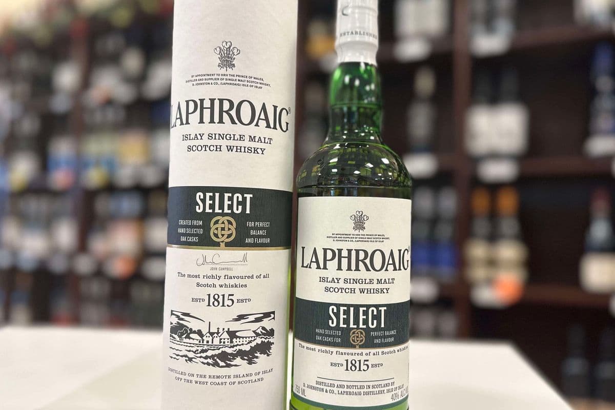 LAPHROAIG SELECT (1 x 750 mL)
