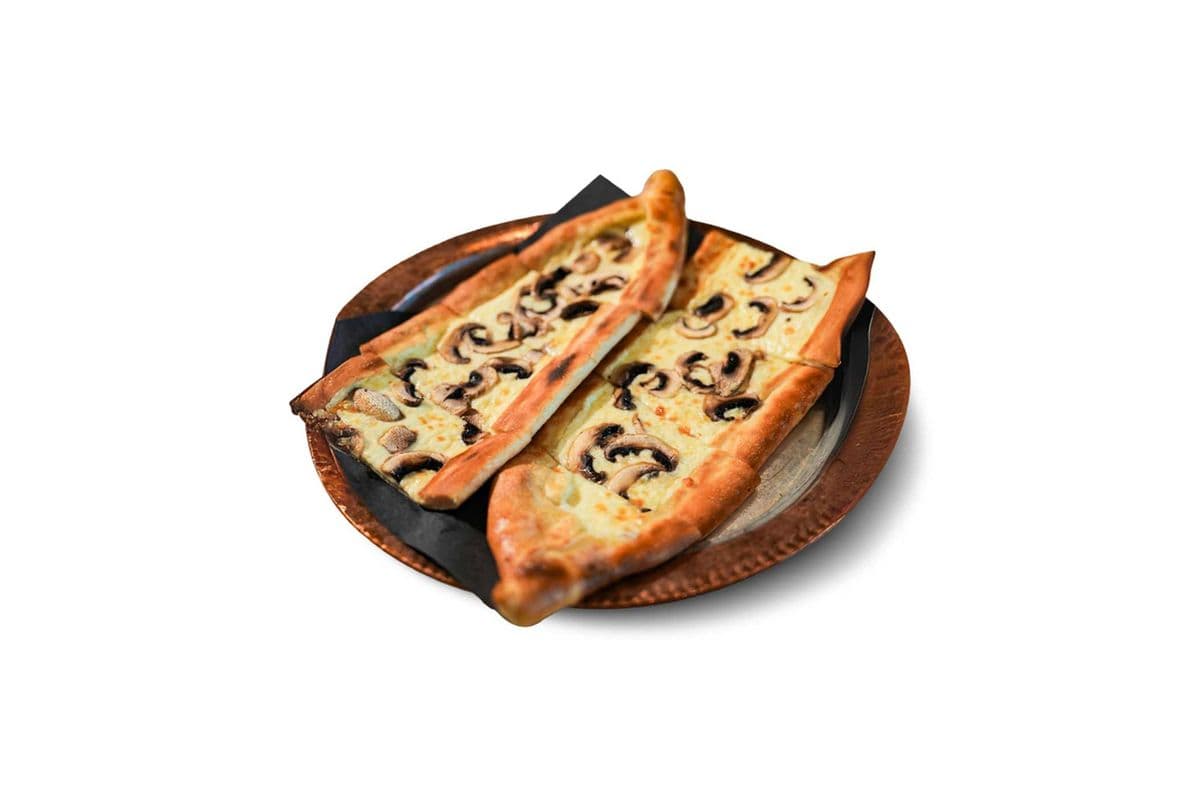 Mushroom Pide (550 Cal)