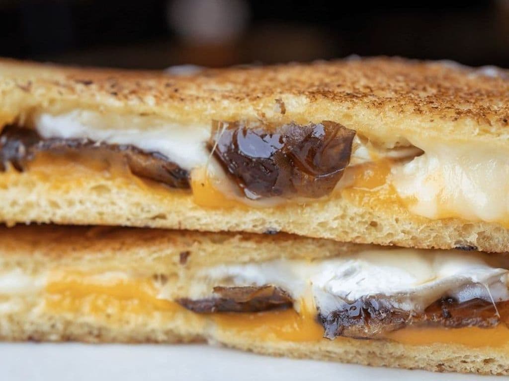 GRILL CHEESE EVE/ EVE GRILLED CHEESE