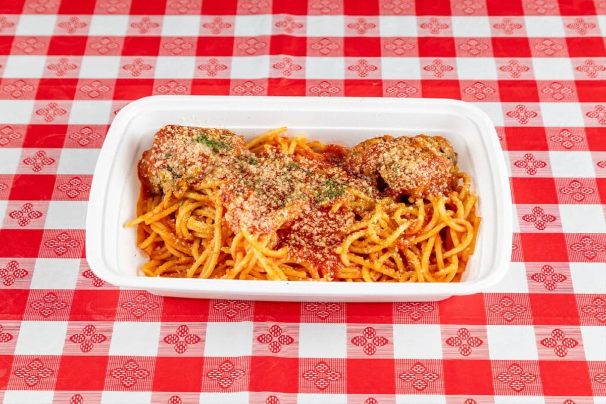 Spaghetti with Pomodoro Sauce