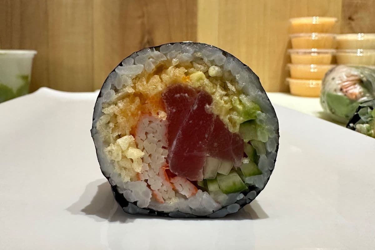 56. Rouleau futomaki kamikaze au thon / Kamikaze Tuna Futomaki Roll