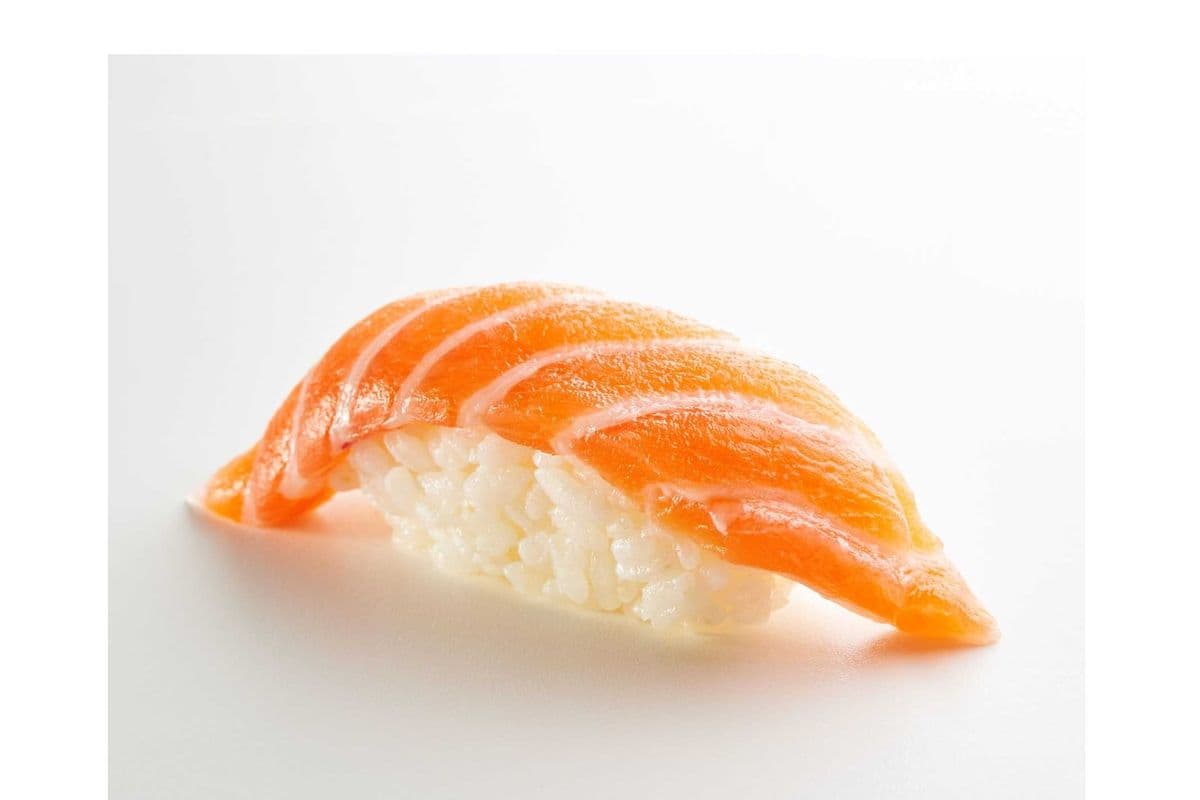 Salmon Nigiri Pair (2pcs)