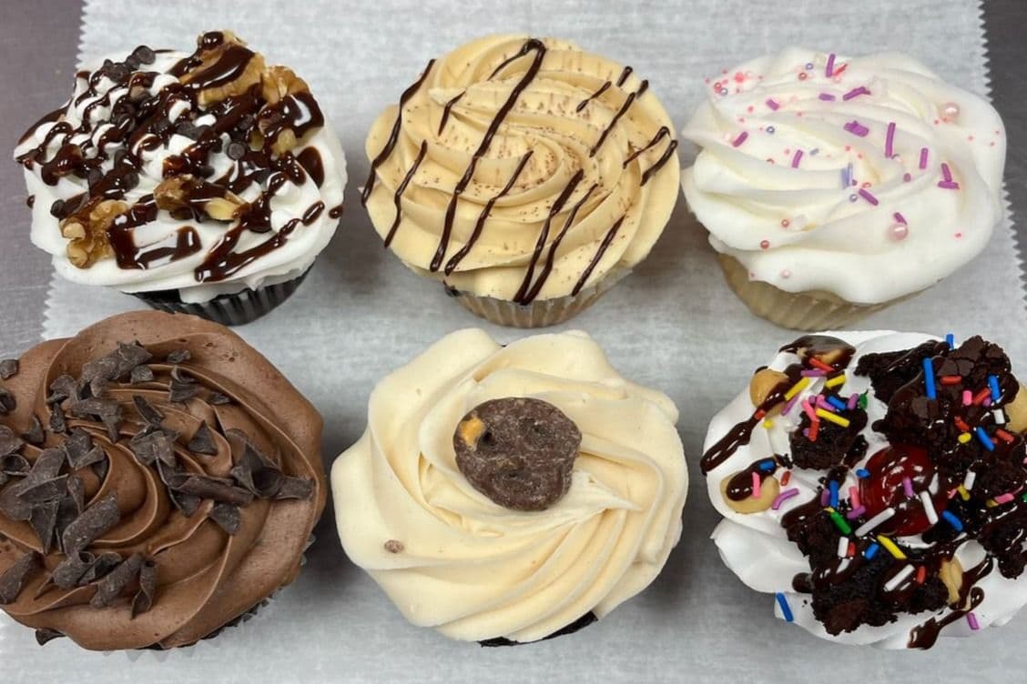 Assorted Cupcakes (6 pcs)