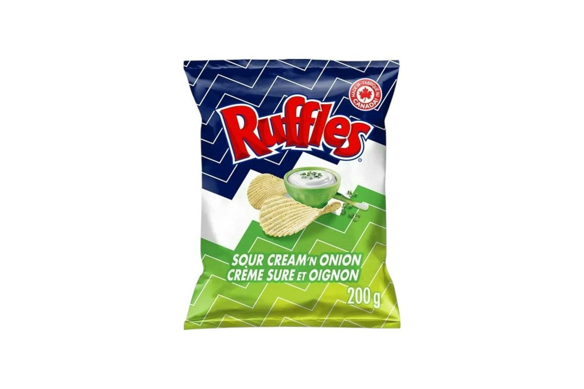 Ruffles sour cream and onion (200g)