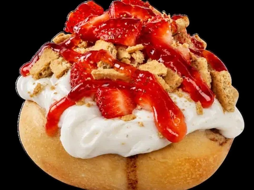 Strawberry Cheesecake Roll