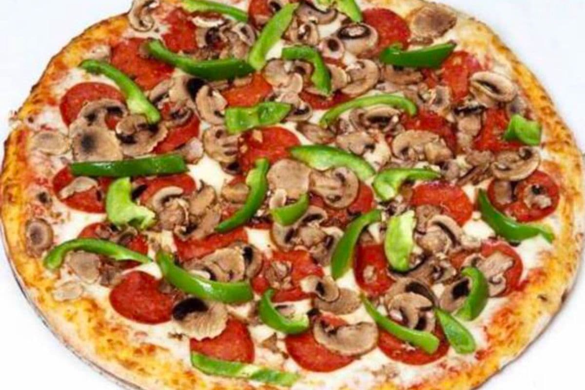 Mega Deluxe Pizza