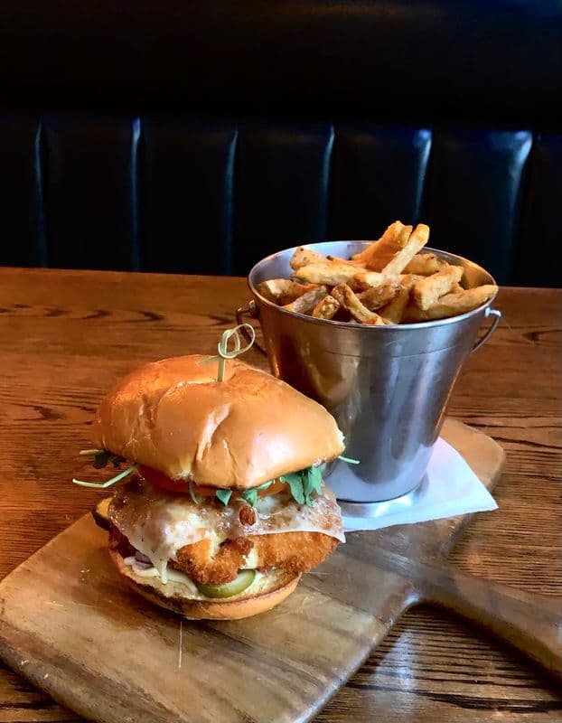 Crunchy Chicken Burger