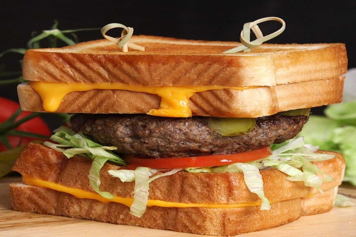 Ultimate Grill Cheese Burger