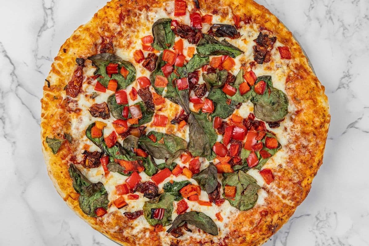 Veggie Delight (medium 12" pizza)