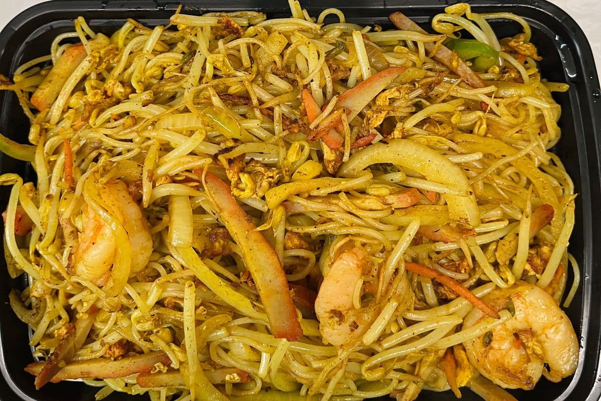 37. Singapore Style Noodles
