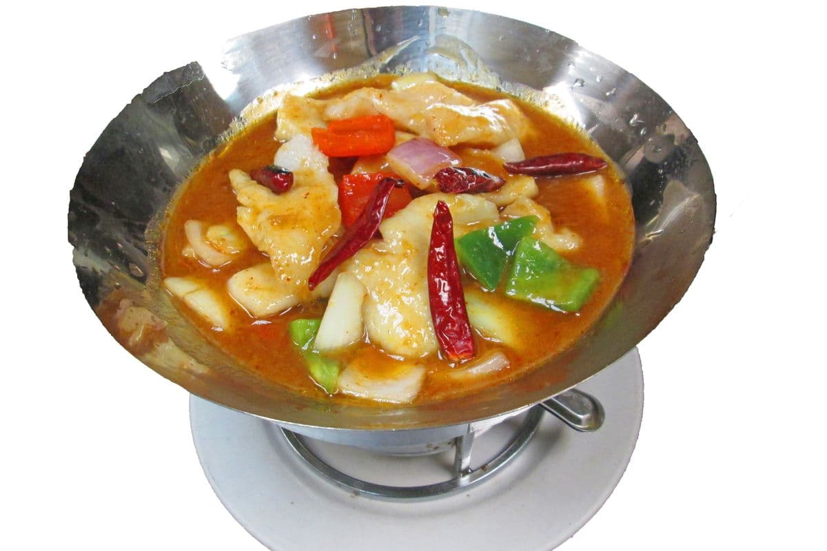 222. Thai-Style Fish Fillet in Wok 锅仔泰式魚片