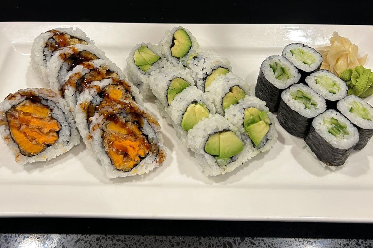 Vegetarian roll Combo