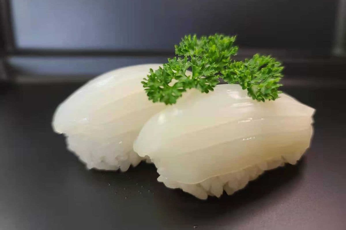 31. Ika Nigiris(squid) (2 pcs)