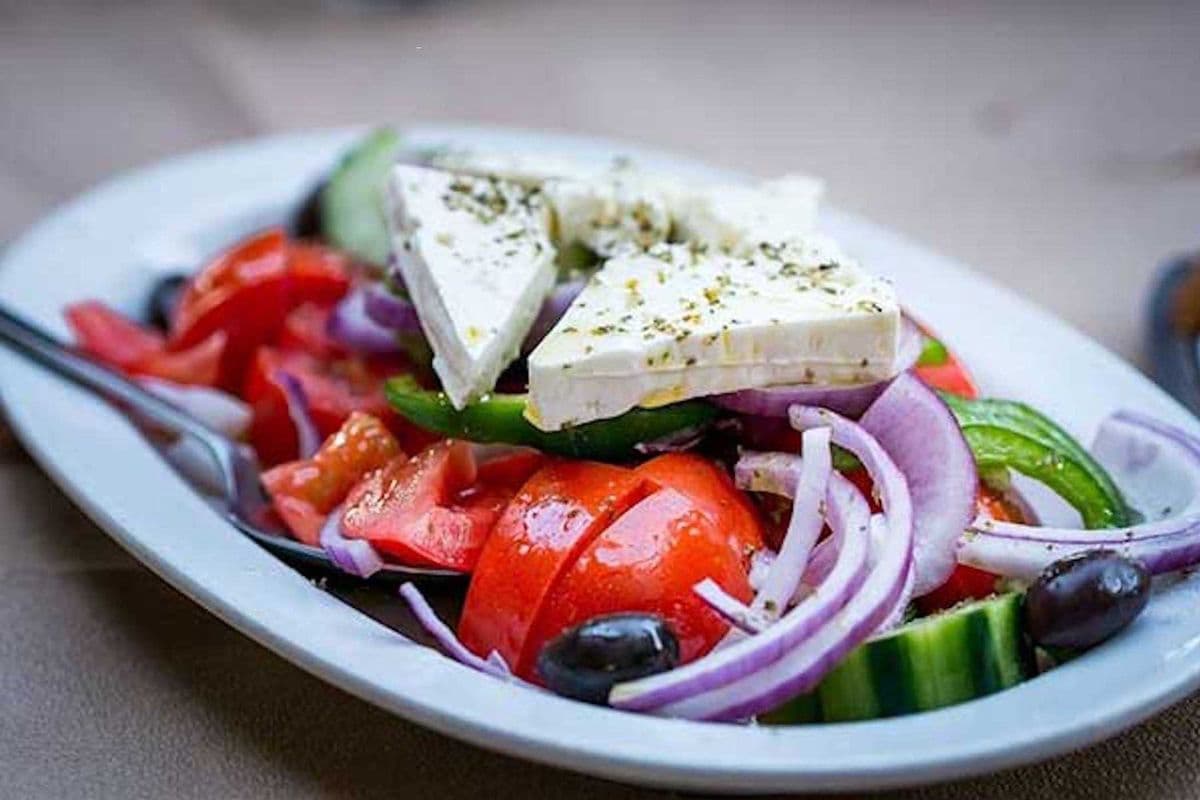 Greek Salad (590 cals)