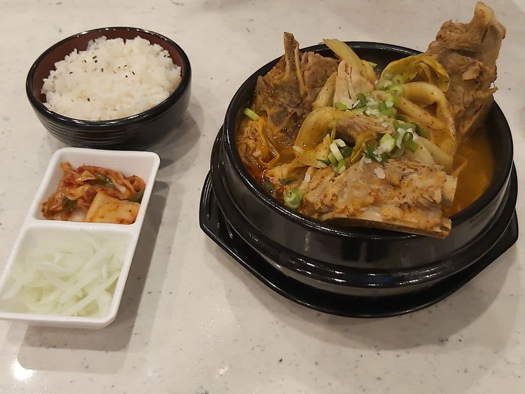 13. Gamja-Tang (ragoût / Stew)