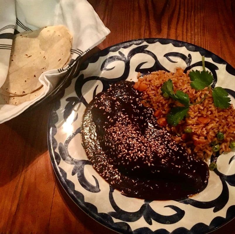 Pollo en Mole