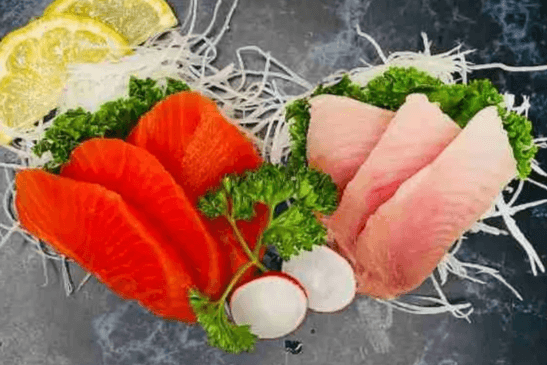 Salmon and Tuna Sashimi (8 pcs)