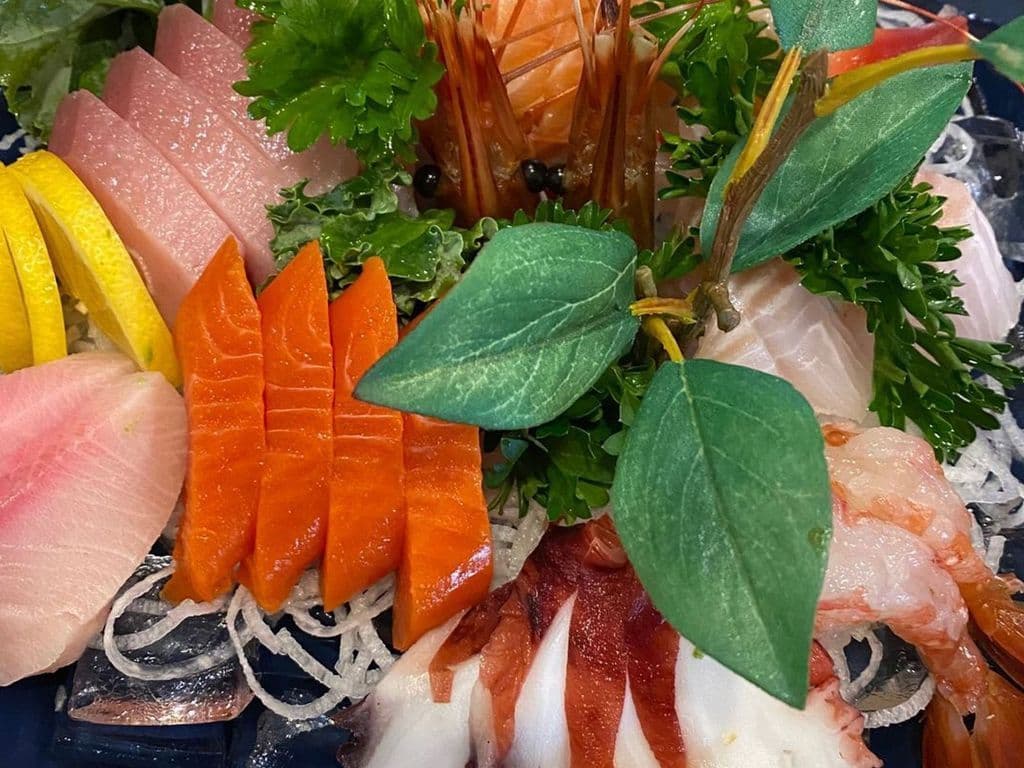 Deluxe Assorted Sashimi(21pcs)