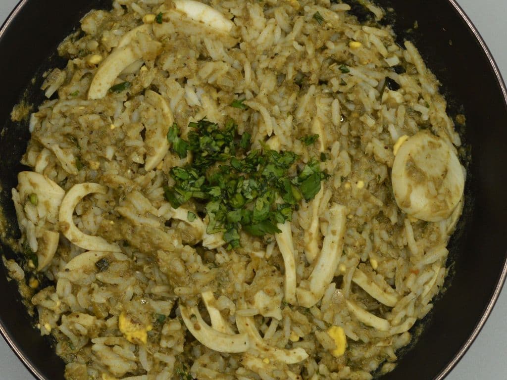 Egg Green Tikka Rice