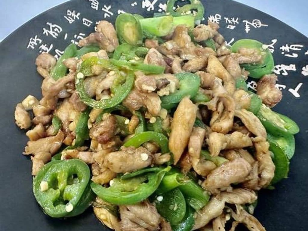 Home Style Stir-fried Chicken (农家小炒鸡)