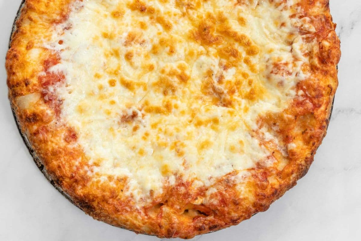 Medium Plain Pizza