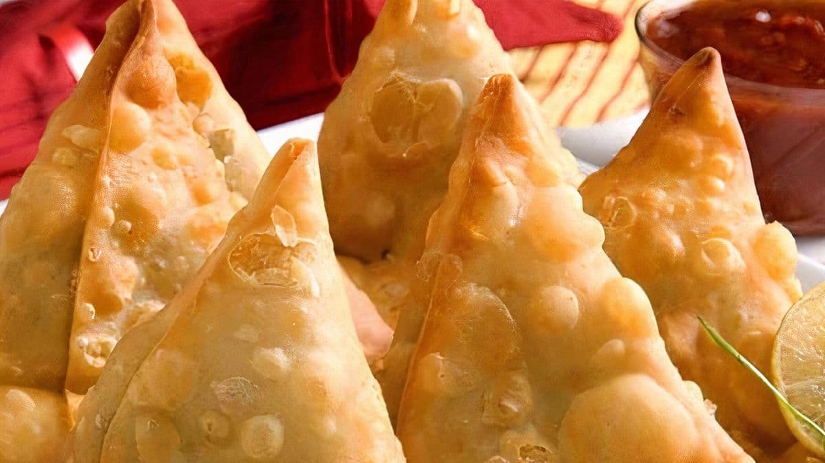 Crispy Veg Samosa