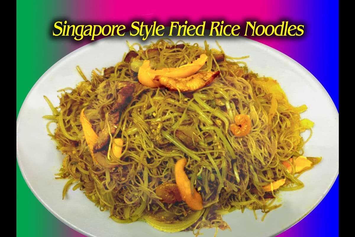 #37. Singapore Style Fried Rice Noodle (Hot)