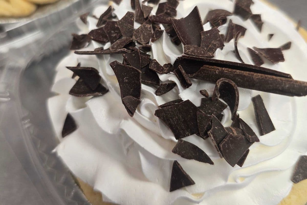 Chocolate cream pie