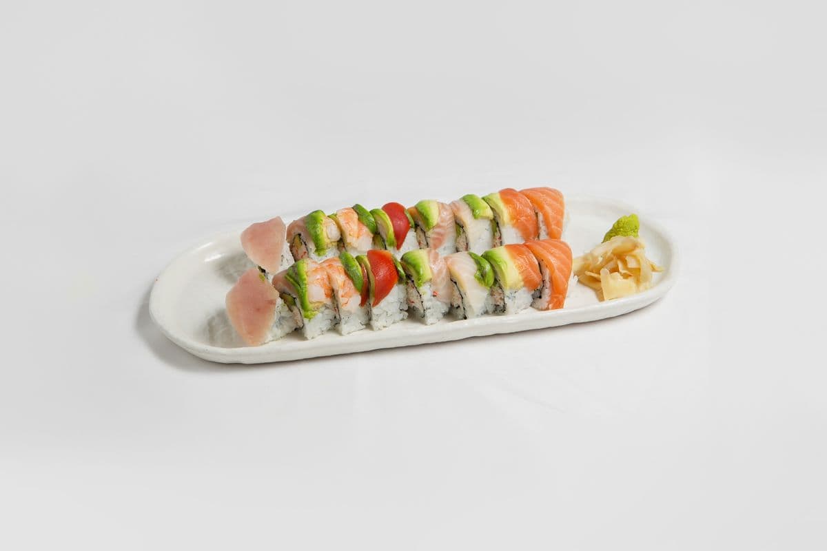 44. Rainbow Roll (8 pcs)