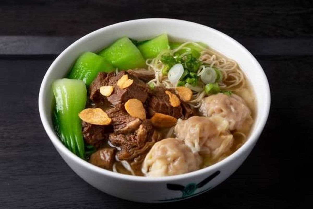 Beef Brisket and Wonton Noodle Soup