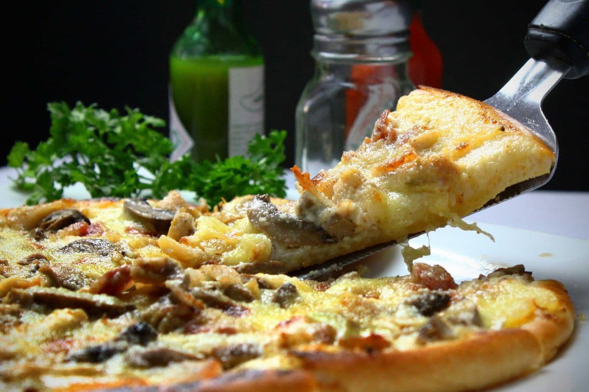 X Grande Pizza blanche | X Large White Pizza