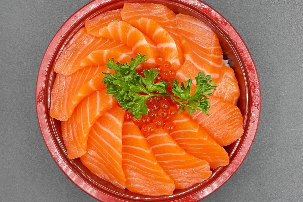 706. Salmon Loverdon