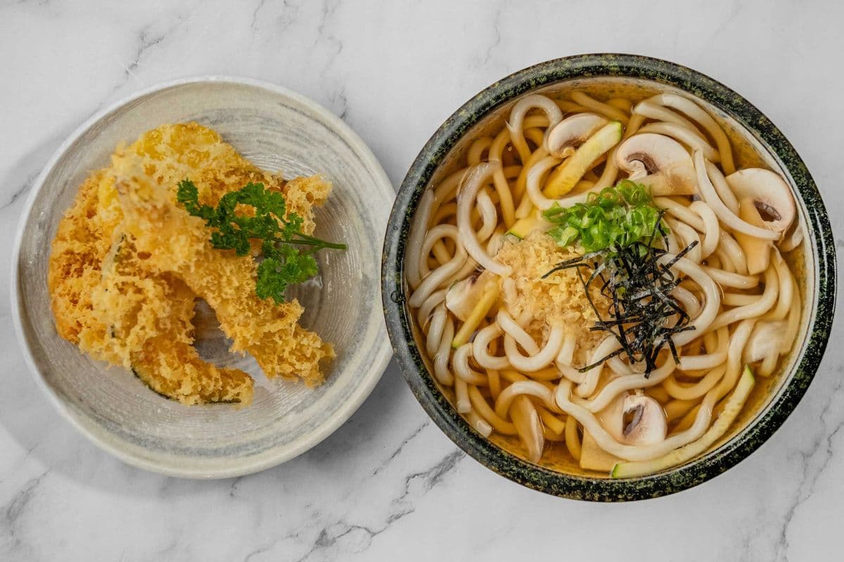 Tempura (4 pcs) Udon Soup