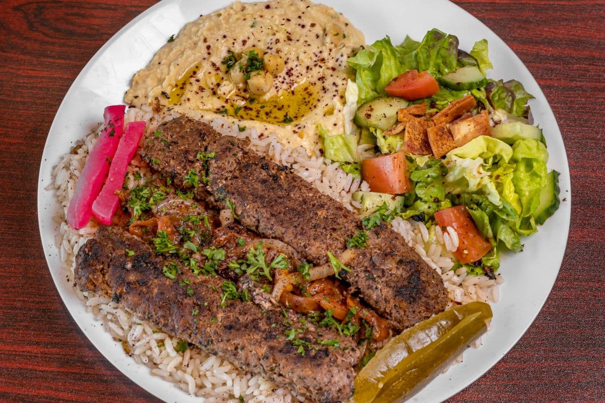Shish Kebab Platter (Grilled Marinated Beef Skewer)